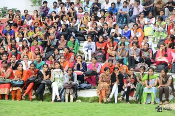 Mahnubhavudu Movie 2nd Song Launch At Vignan College